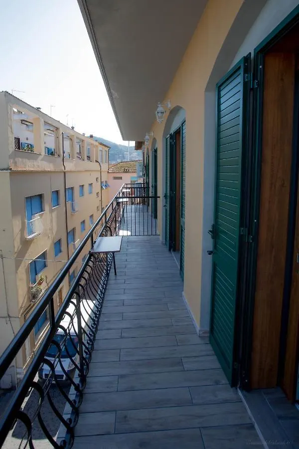 B&B Lungomare Porto Santo Stefano 포르투산투스테파노 0*,  이탈리아