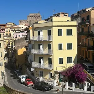 Hotel Week End, Porto Santo Stefano (Grosseto)